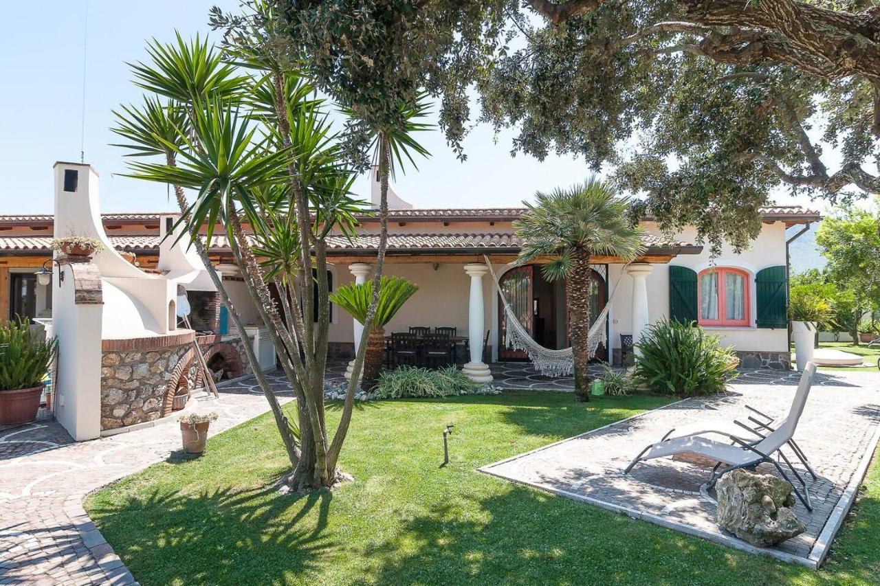 La Cesa Holiday House San Felice Circeo Buitenkant foto